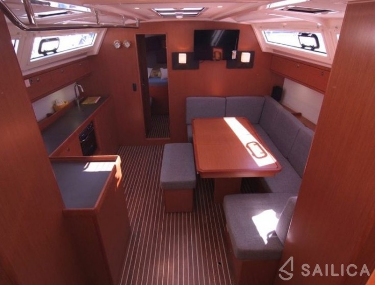 Bavaria Cruiser 46 - Yacht Charter Sailica