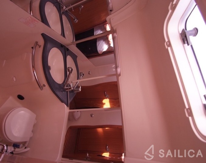 Bavaria 46 Cruiser - Yacht Charter Sailica