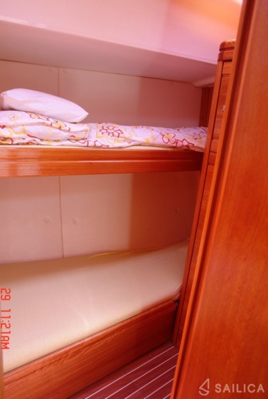 Bavaria 46 Cruiser - Yacht Charter Sailica