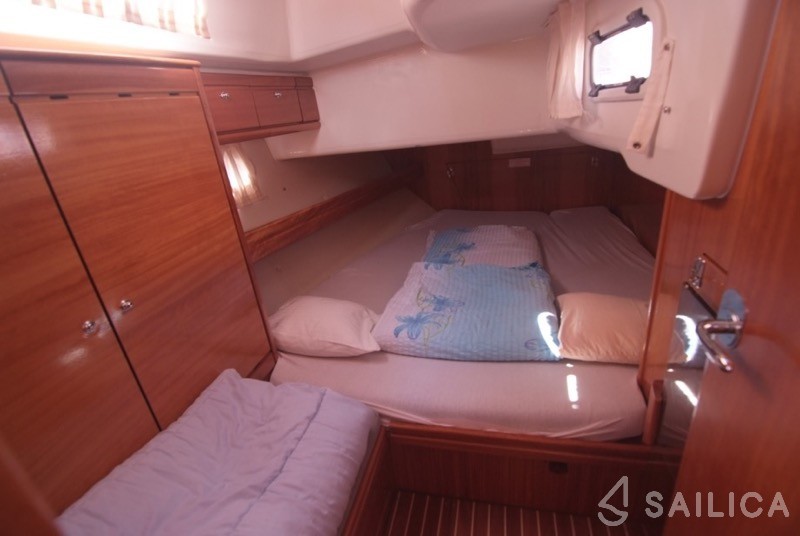 Bavaria 46 Cruiser - Yacht Charter Sailica