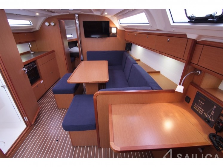 Bavaria Cruiser 41 - Yacht Charter Sailica