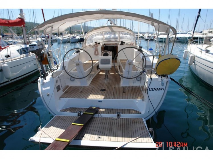 Bavaria Cruiser 41 - Yacht Charter Sailica