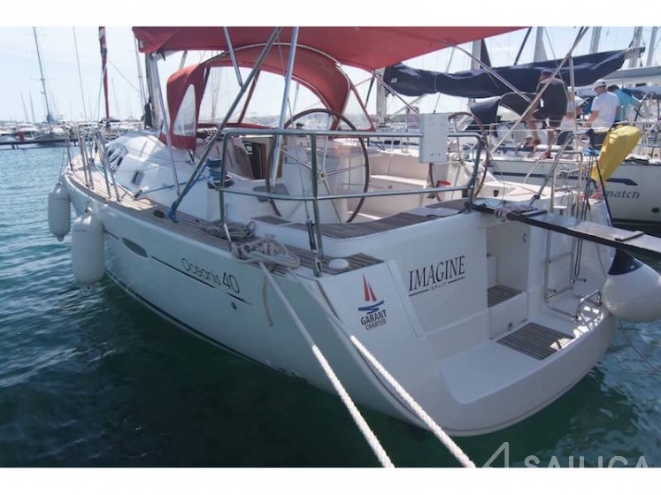 Oceanis 40 - Yacht Charter Sailica