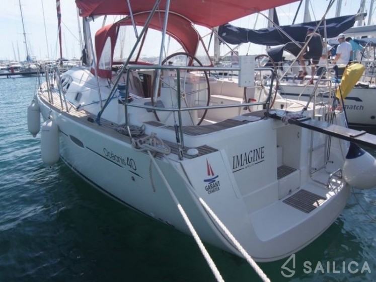 Oceanis 40 - Yacht Charter Sailica