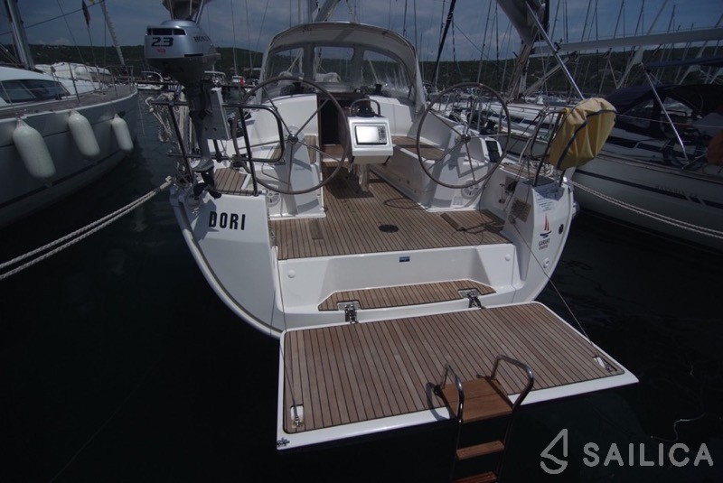 Bavaria Cruiser 37 - Yacht Charter Sailica