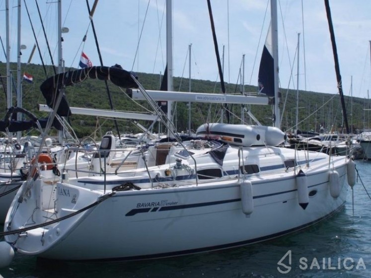 Bavaria 37 Cruiser - Yacht Charter Sailica