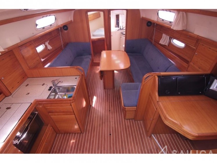 Bavaria 37 Cruiser - Yacht Charter Sailica