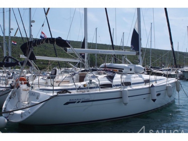 Bavaria 37 Cruiser - Yacht Charter Sailica