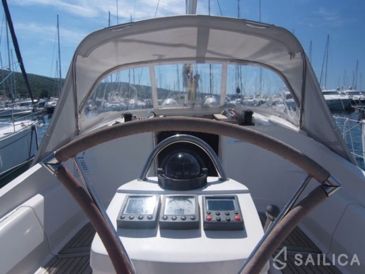 Elan 344 Impression - Yacht Charter Sailica