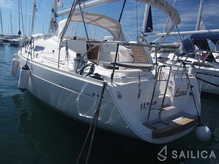 Elan 344 Impression - Yacht Charter Sailica