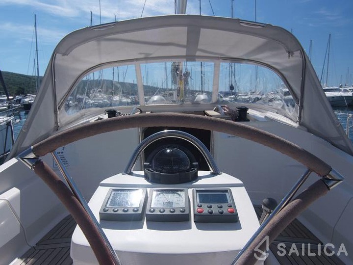Elan 344 Impression - Yacht Charter Sailica