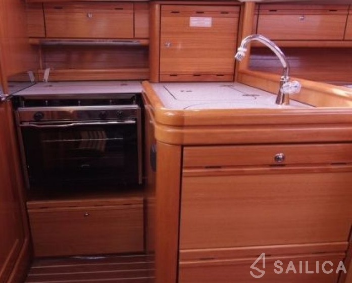 Bavaria 31 Cruiser - Yacht Charter Sailica