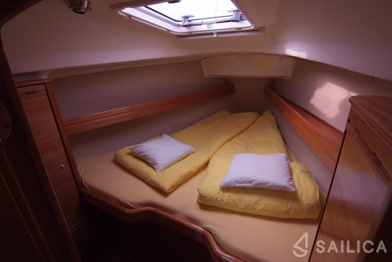 Bavaria 31 Cruiser - Yacht Charter Sailica
