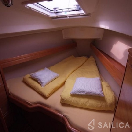 Bavaria 31 Cruiser - Yacht Charter Sailica