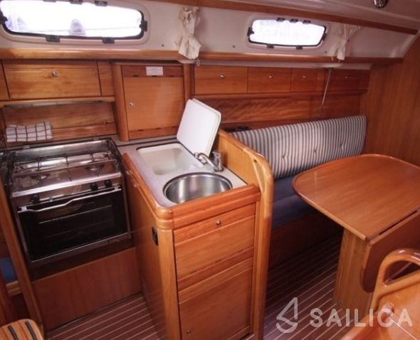 Bavaria 30 Cruiser - Yacht Charter Sailica