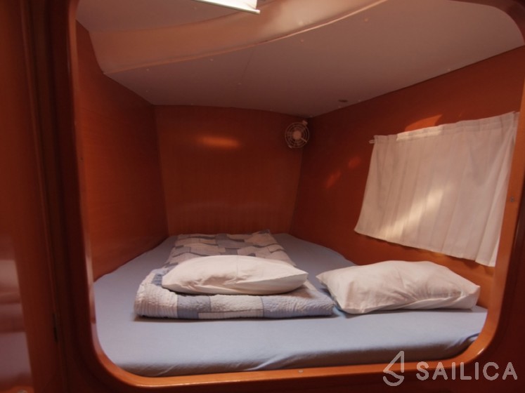 Lagoon 380 S2 - Yacht Charter Sailica