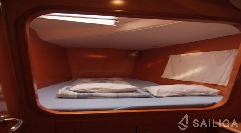 Lagoon 380 S2 - Yacht Charter Sailica
