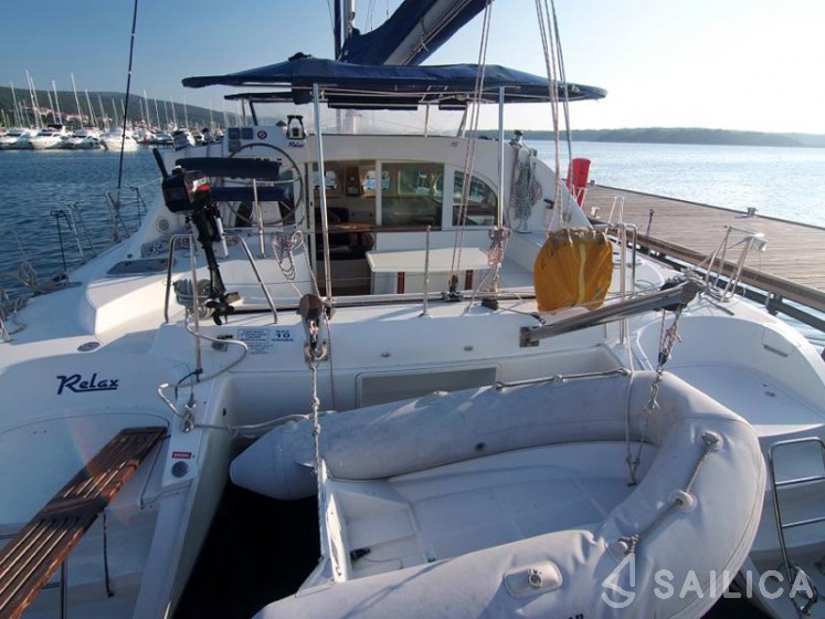 Lagoon 380 S2 - Yacht Charter Sailica