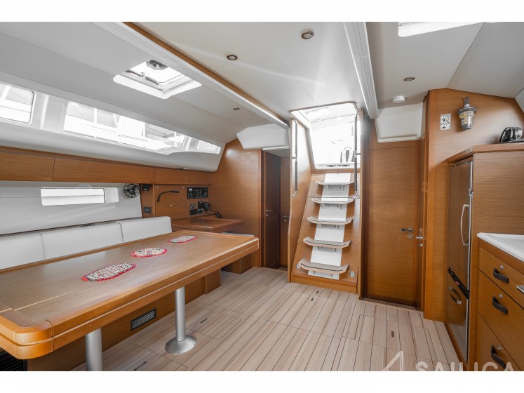 Jeanneau 54 - Yacht Charter Sailica