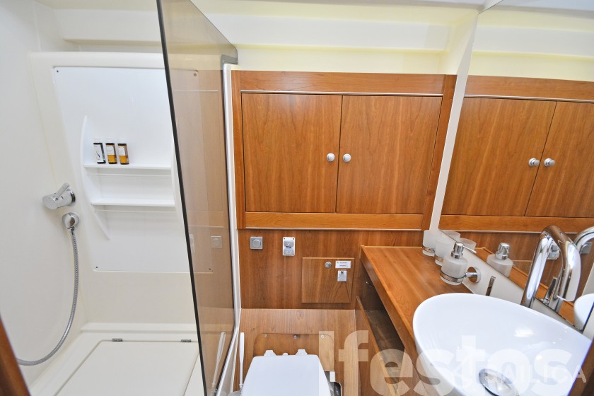 Hanse 575 - Yacht Charter Sailica