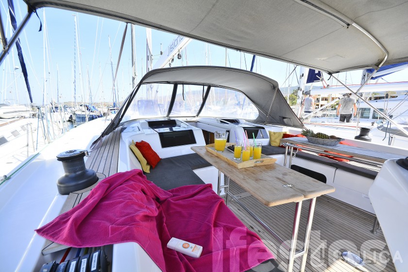 Hanse 575 - Yacht Charter Sailica