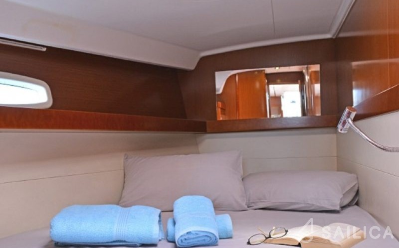 Oceanis 50 Family - Yacht Charter Sailica