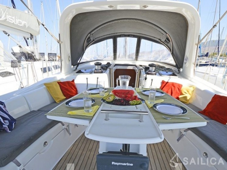 Oceanis 50 Family - Yacht Charter Sailica