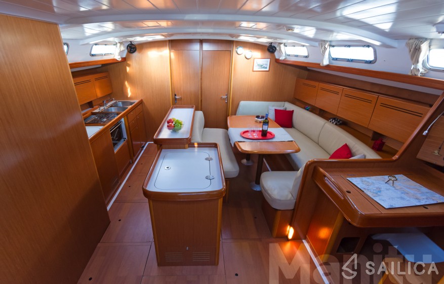 Cyclades 50.5 - Yacht Charter Sailica