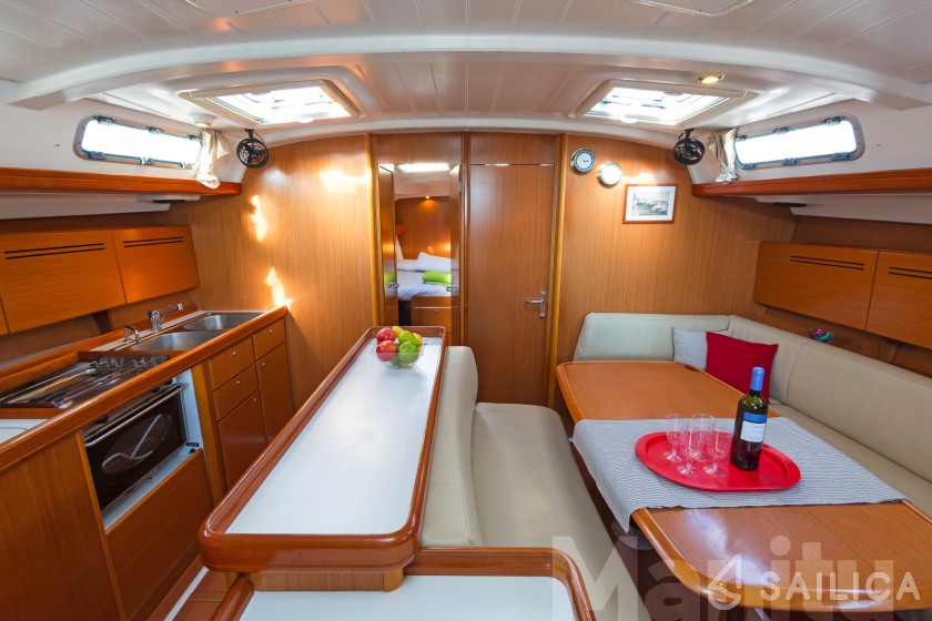 Cyclades 50.5 - Yacht Charter Sailica