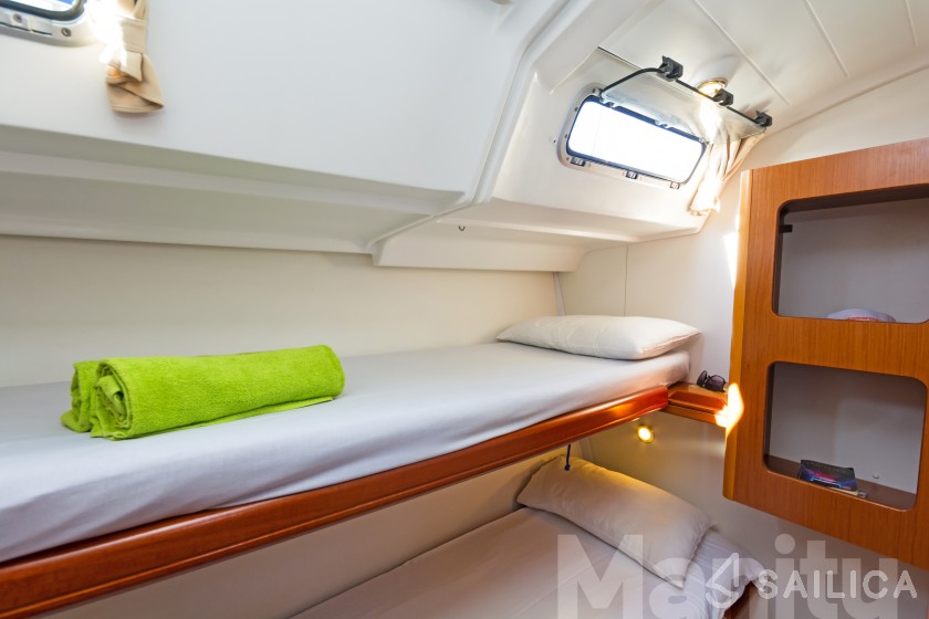 Cyclades 50.5 - Yacht Charter Sailica