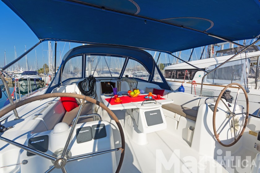 Cyclades 50.5 - Yacht Charter Sailica