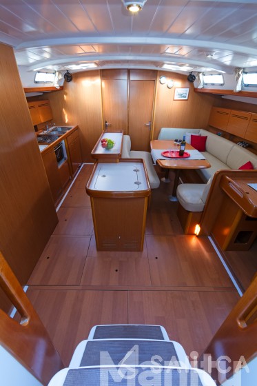 Cyclades 50.5 - Yacht Charter Sailica