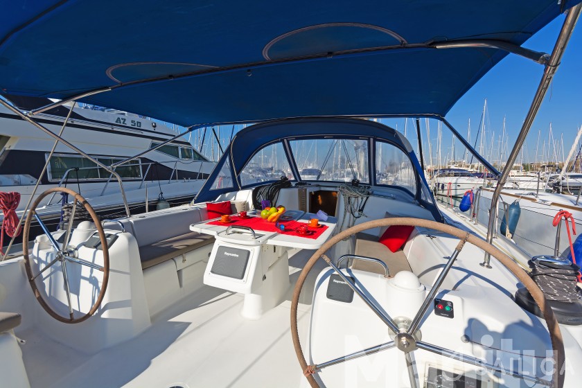 Cyclades 50.5 - Yacht Charter Sailica
