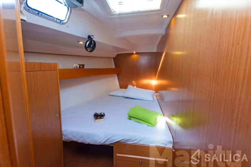 Cyclades 50.5 - Yacht Charter Sailica