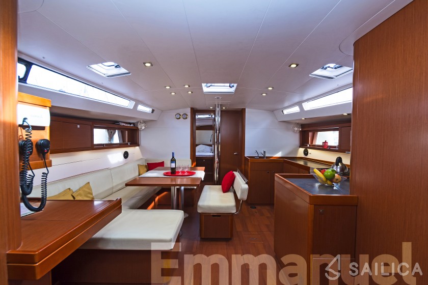 Oceanis 48 - Yacht Charter Sailica