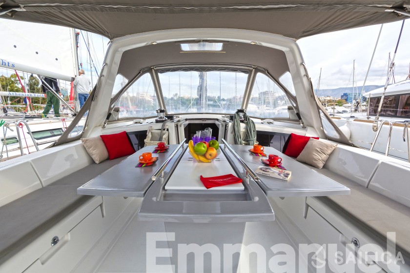Oceanis 48 - Yacht Charter Sailica