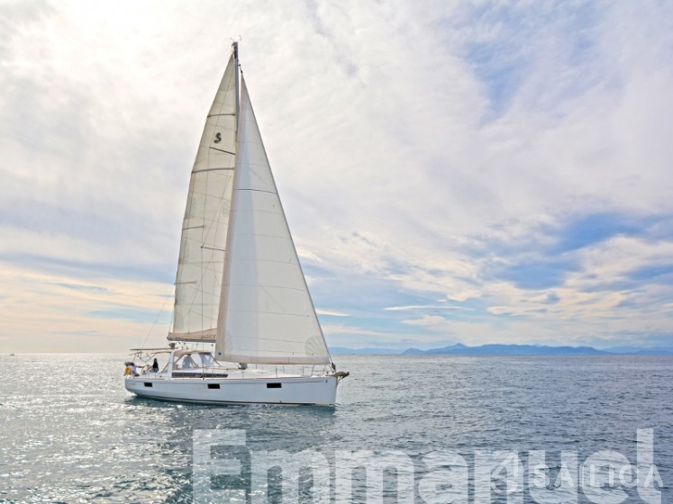 Oceanis 48 - Yacht Charter Sailica