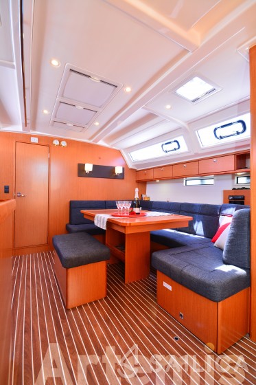 Bavaria 46 Cruiser - Yacht Charter Sailica
