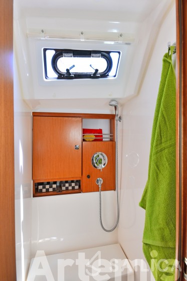 Bavaria 46 Cruiser - Yacht Charter Sailica