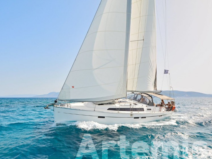 Bavaria 46 Cruiser - Yacht Charter Sailica