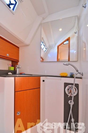 Bavaria 46 Cruiser - Yacht Charter Sailica