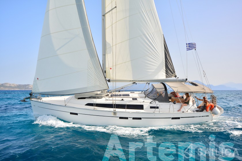 Bavaria 46 Cruiser - Yacht Charter Sailica