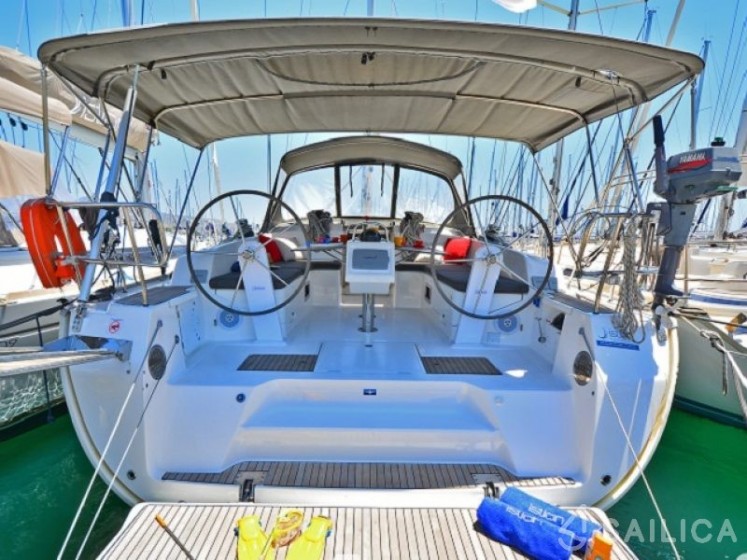 Bavaria 46 Cruiser - Yacht Charter Sailica