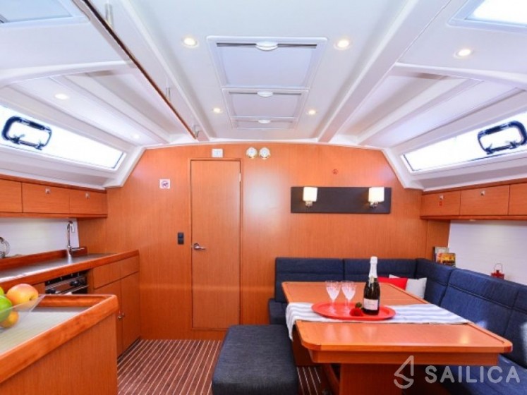 Bavaria 46 Cruiser - Yacht Charter Sailica