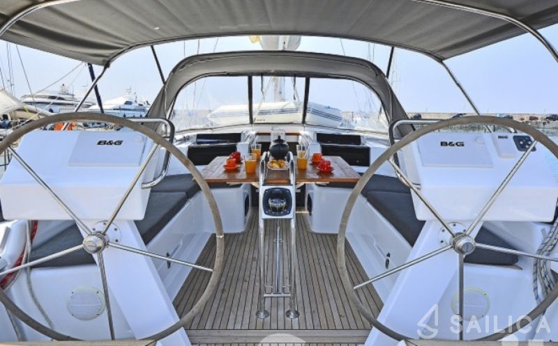 Hanse 455 - Yacht Charter Sailica