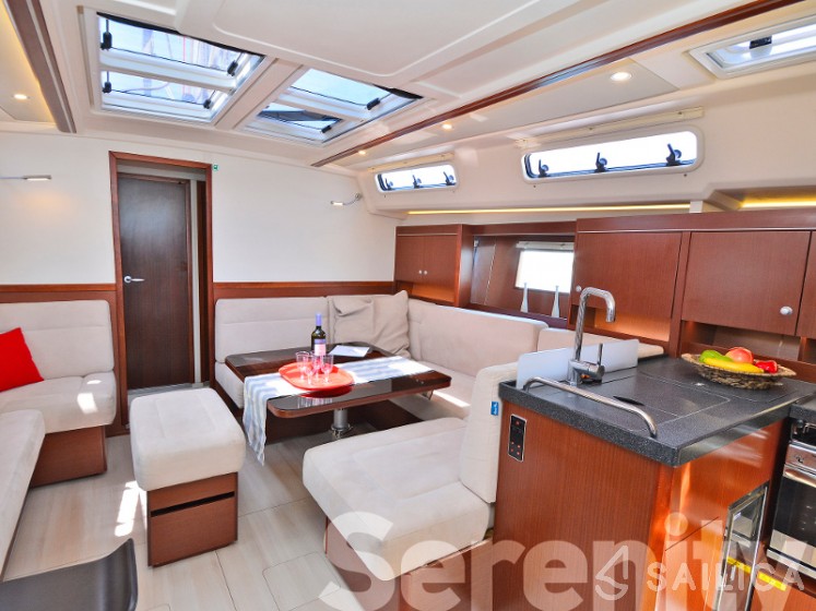 Hanse 455 - Yacht Charter Sailica