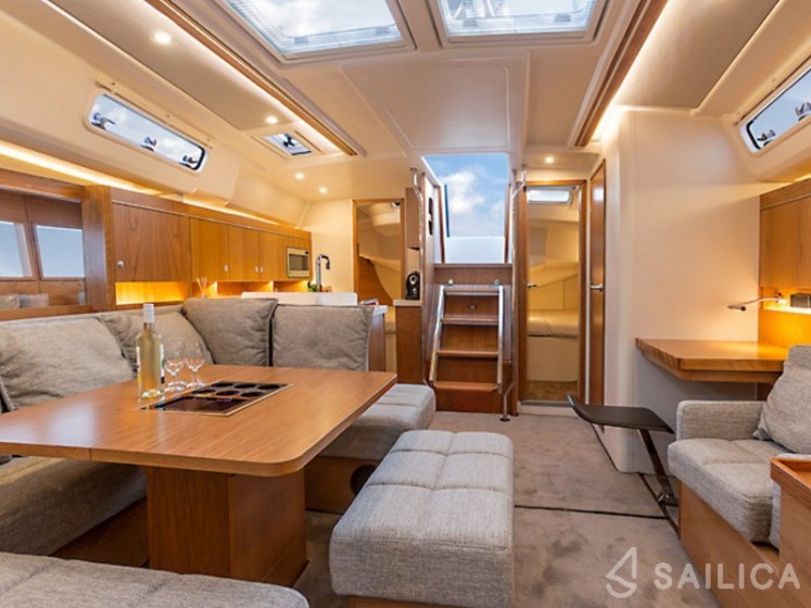 Hanse 455 - Yacht Charter Sailica