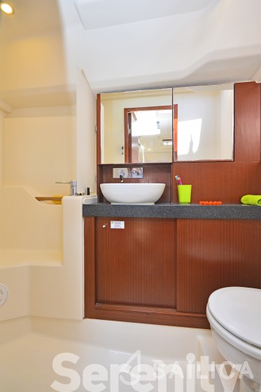 Hanse 455 - Yacht Charter Sailica