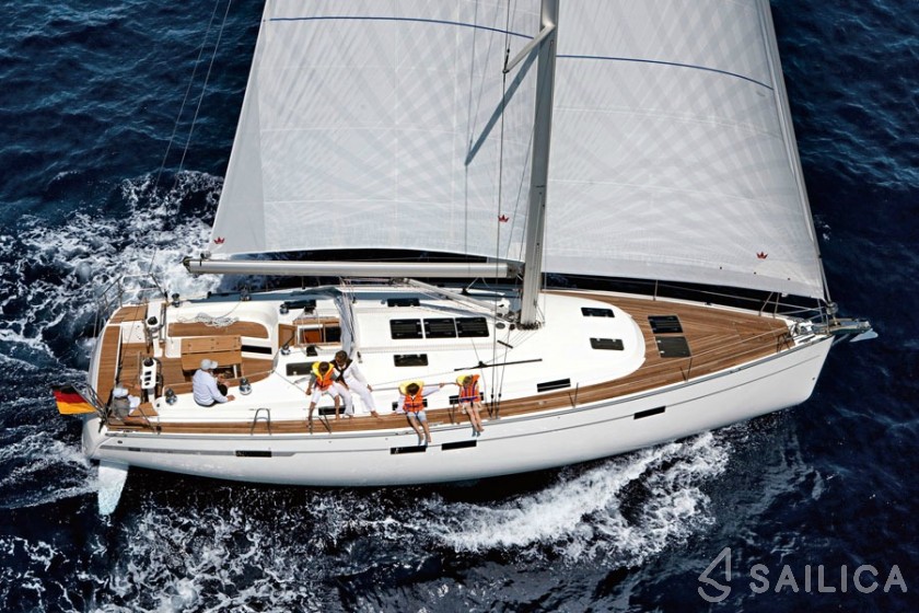 Bavaria 39 Cruiser - Yacht Charter Sailica