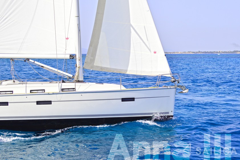 Bavaria Cruiser 40 - Yacht Charter Sailica